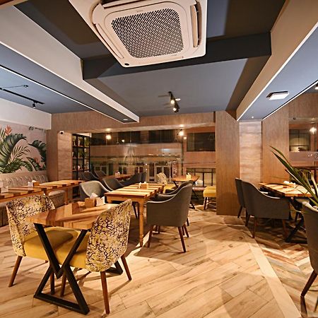 Daali Hotel & Apartment Катманду Екстер'єр фото